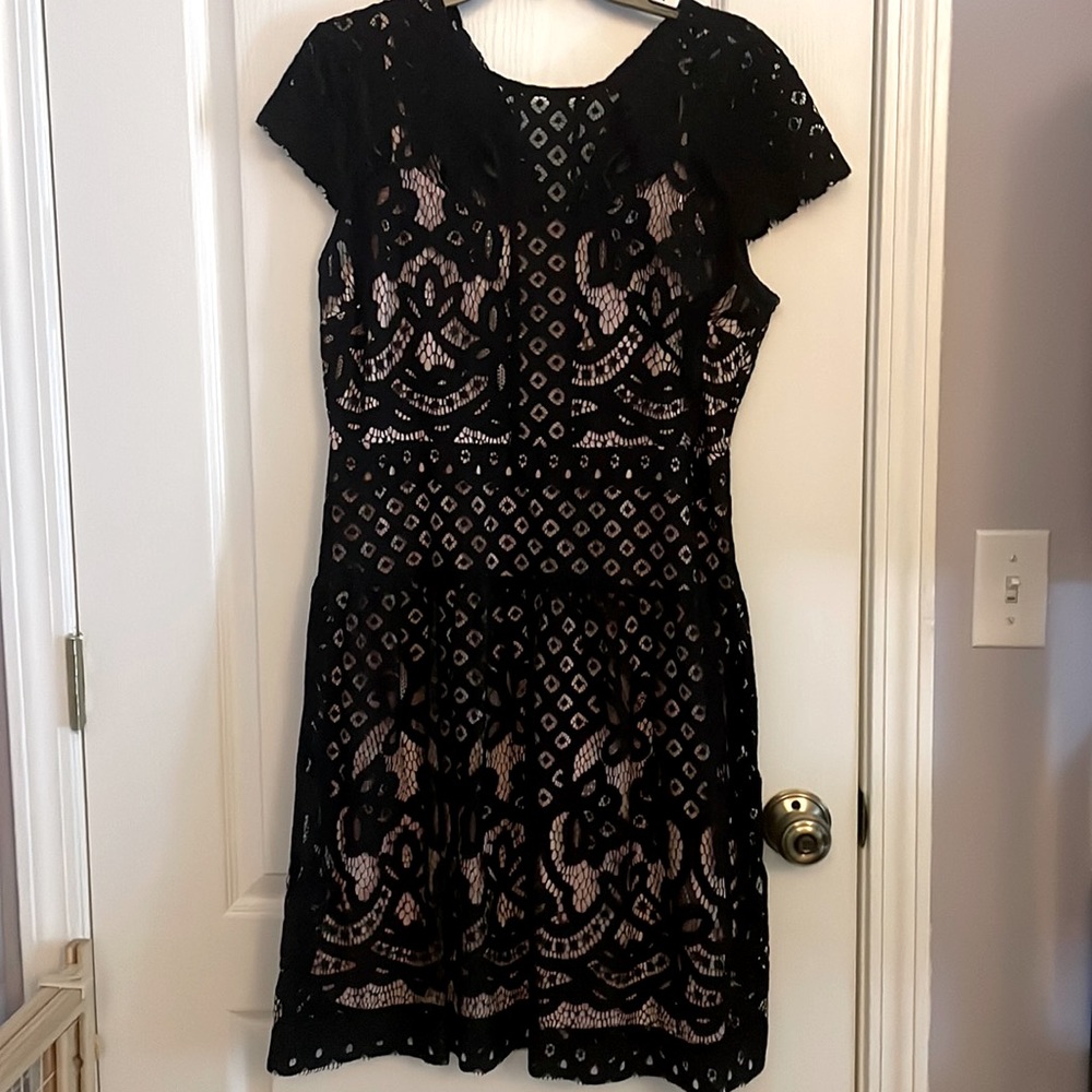 LAST CHANCE: Size 12 Black and Pink Worthington Lace dress